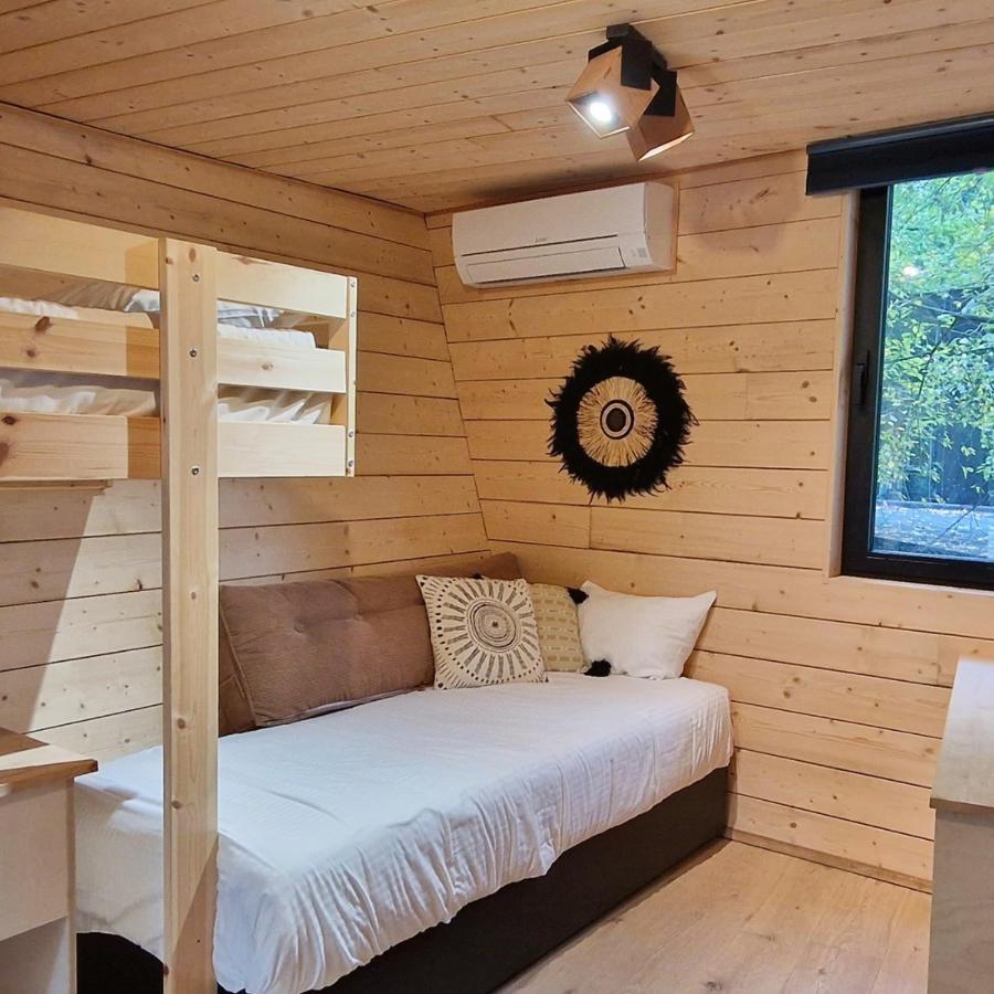 Utopia Village - Art & Nature Lodges Mons Exterior foto