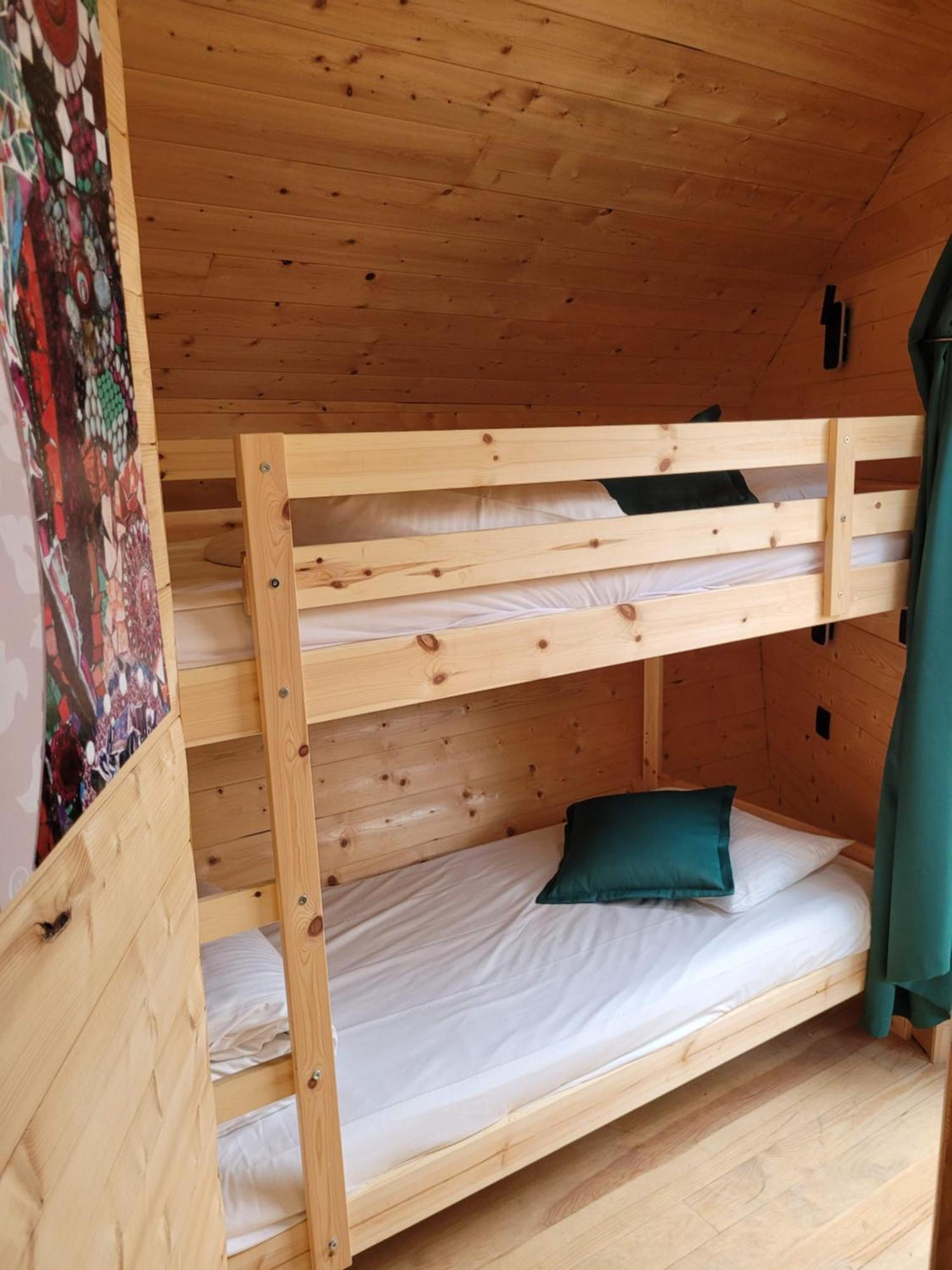 Utopia Village - Art & Nature Lodges Mons Exterior foto